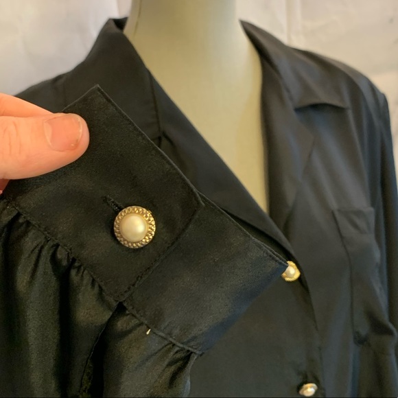 Vintage | Black Pearl Detailed Button-Down Blouse - Picture 5 of 12
